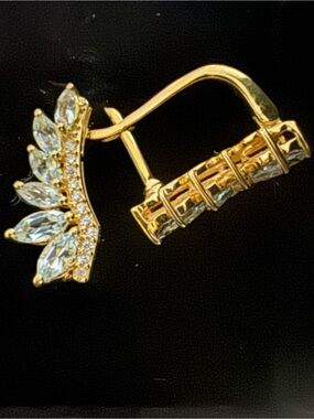 925 Silver. Gold plated Blue Topaz and Cubic Zirconia earrings